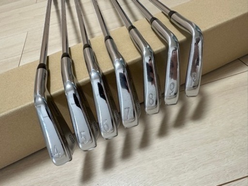 マッスルバック　アイアンセット　タイトリスト