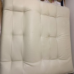 美品　レザー調おしゃれソファの画像