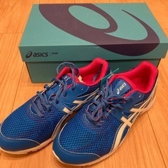 【新品未使用】25.0cm asics LAZERBEAM スニーカー