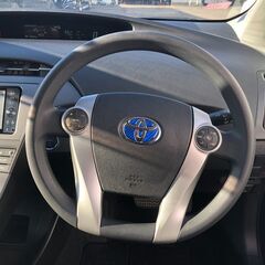 自社ローンあり！ガソリン1万円分プレゼント✨人気車！ハイブリッド✨装備充実✨トヨタ☆プリウス☆S☆1800cc☆5人乗り☆の画像