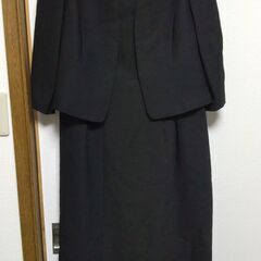 【貸します】女性用喪服アンサンブル　13号