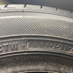 車のパーツ タイヤ、ホイールの画像