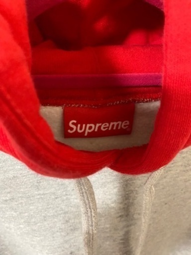 Supremeシュプリーム パーカー 未使用品