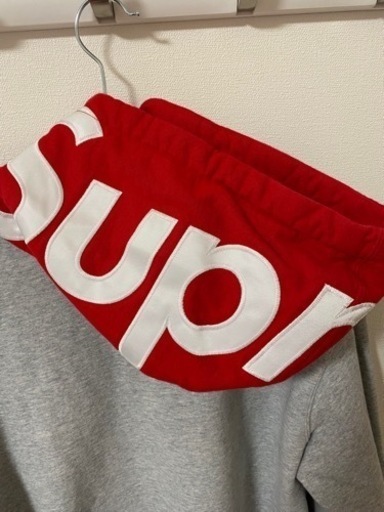 Supremeシュプリーム パーカー 未使用品