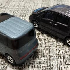 トミカ　セレナ　キューブ　おもちゃ ミニカーの画像