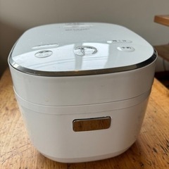 家電 キッチン家電 単機能炊飯器　3合　ネオーヴの画像