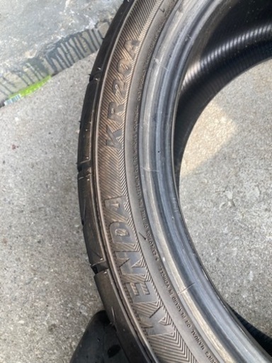 車のパーツ タイヤ、ホイール