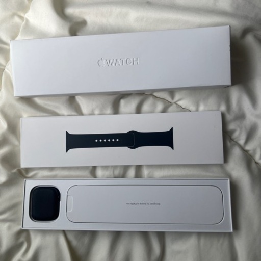 Apple Watch8 45mm本体早い者勝ちです。
