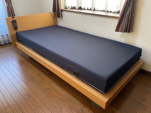 リクライニング電動ベッド 美品 PARAMOUNT BED パラマウントベッド 六角レンチ ( 6 mm ) で簡単組み立て解体可 説