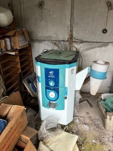 カンリウ工業 一回通し型精米機 モーター内蔵型 三相 200V 750W SR758E