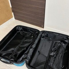 スーツケースの画像