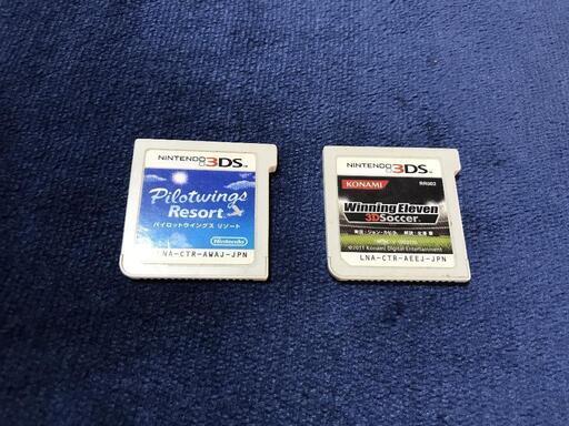 ニンテンドー3DS　ゲームソフト　(Pilotwings Resort, Winning Eleven 3D soccer)