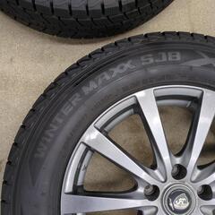 車のパーツ タイヤ、ホイールの画像