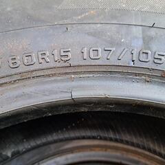 車のパーツ タイヤ、ホイールの画像