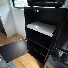 IKEAの電子レンジ置き、キッチン家具、IKEA BESTAシリーズ