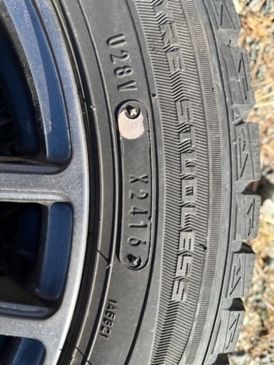 車のパーツ タイヤ、ホイール