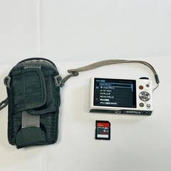 デジカメ　CASIO EXILIM EX-ZR400 & バッグの画像