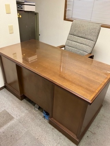 カリモク家具 オフィス用家具 机※3/25に処分します！