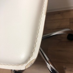 5つ脚　椅子の画像