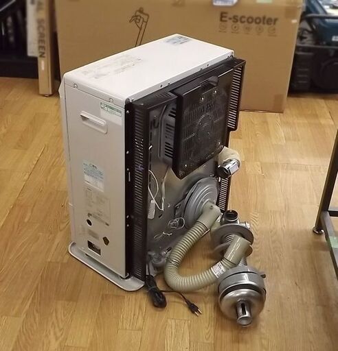 FFストーブ 2011年製 コロナ FF-4211GS 温風式 石油ストーブ FF式ストーブ 暖房 木造～11畳 コンクリート～18畳