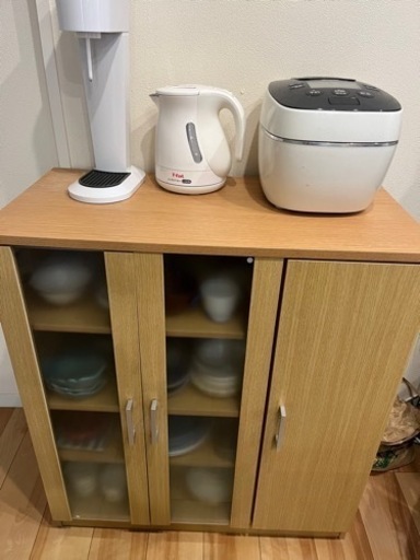 ★4/13限定　美品　食器棚　キャビネット