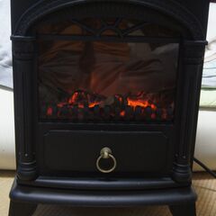 暖炉風レトロ　ファンヒーター　ジャンクの画像