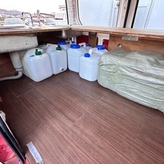 安くて可愛いキッチンカー　軽キャンピングカー　オリジナル塗装可能　オートマ　100Lタンク　キッチン新品　リクライニングシートの画像