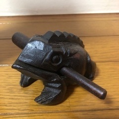 【新品タグ付き☆カエルの花台とカエルの置き物セット】の画像