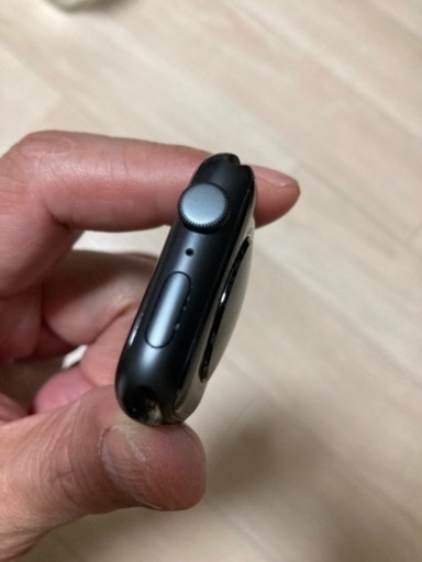 Apple Watch SE（GPSモデル）- 44mm