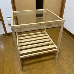  〖 やりとり中〗サイドテーブルの画像