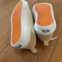 子供スニーカーの画像