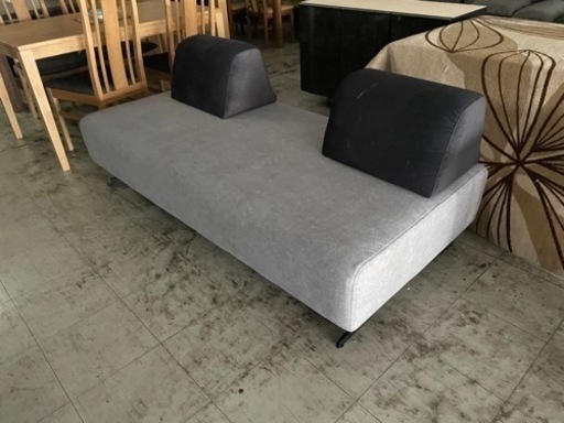 肌触りの良い　ファブリック　モダンソファ 3人掛けソファ 未使用品　訳あり品