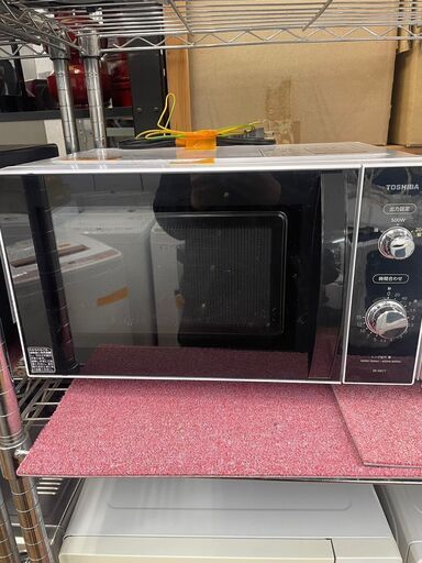 リサイクルショップどりーむ鹿大前店　No8959 電子レンジ　東芝　2020年製　人気のフラットタイプ♪　淵回り剥がれありのため格安♪