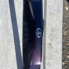 ハイエースワイド純正ボンネットの画像