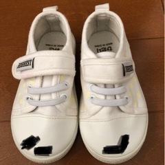 【園児必須の白スニーカー】HIGHESTスニーカー　