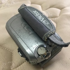 Victor ムービーカメラ Everio GZ-MG275の画像