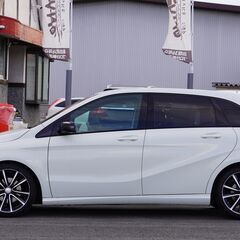 H.25(2013)年 メルセデス・ベンツ Bクラス B180 BEスポーツナイトパッケージ ホワイト☆2年車検付き・整備渡☆の画像