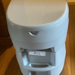 ポータブルトイレ
