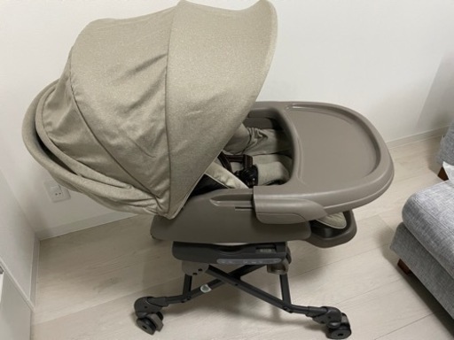 コンビ　スウィングベッド&チェア　ネムリラ　AUTO SWING BEDi EGシリーズ