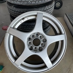 車のパーツ 、ホイール