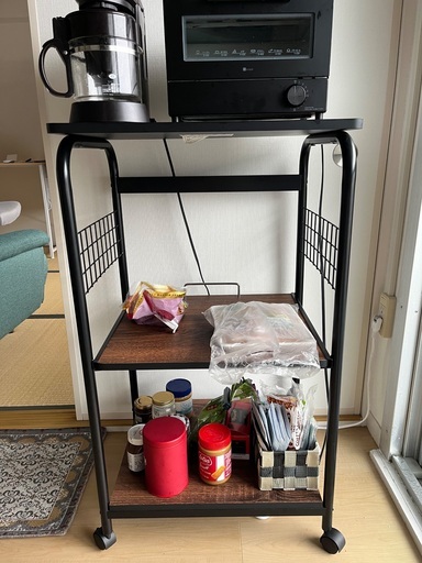 引っ越しに伴う出品：キッチン用キャスター付き棚を販売