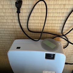 引っ越しに伴う出品：プロジェクターを販売の画像
