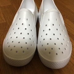 【新品未使用】（白）クロックス風シューズ👟？の画像