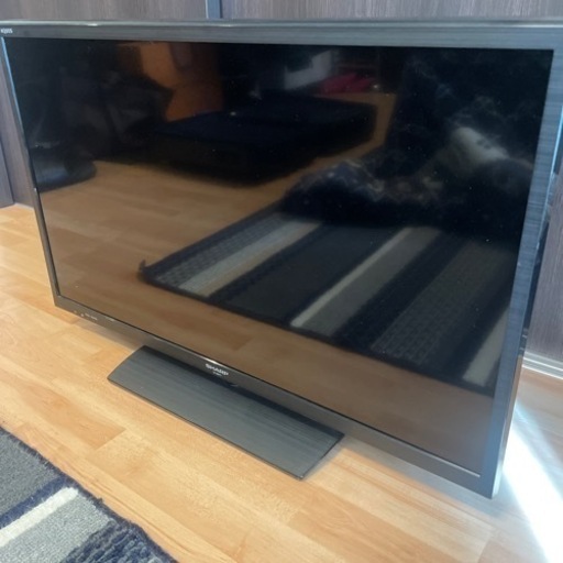 テレビ32型　SHARP LC32H11
