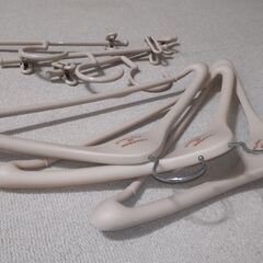 ハンガー＆スカートハンガー３セット　クロワッサンの画像