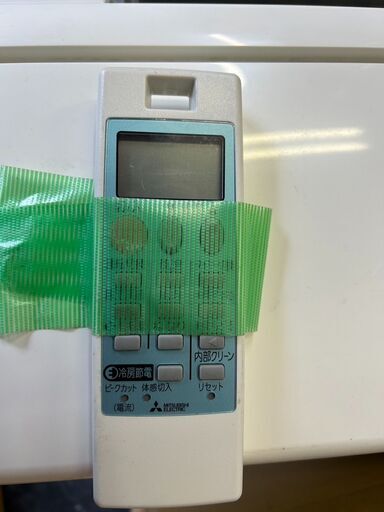 ☆中古￥20,000！MITSUBISHI　リモ付き2.2kwルームエアコン　家電　2018年製　MSZ-GE2218-W型　【BC1