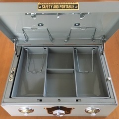 ポータブル金庫の画像