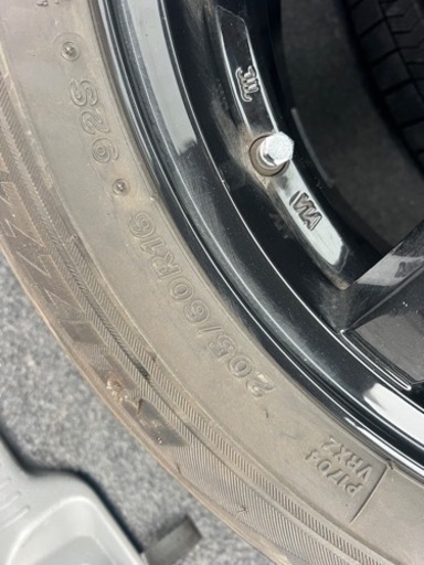 スタッドレスタイヤ　ホイール