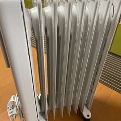 オイルヒーター デロンギ カバー付の画像