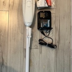 マキタ掃除機　Makita 充電式クリーナー　CL107FD